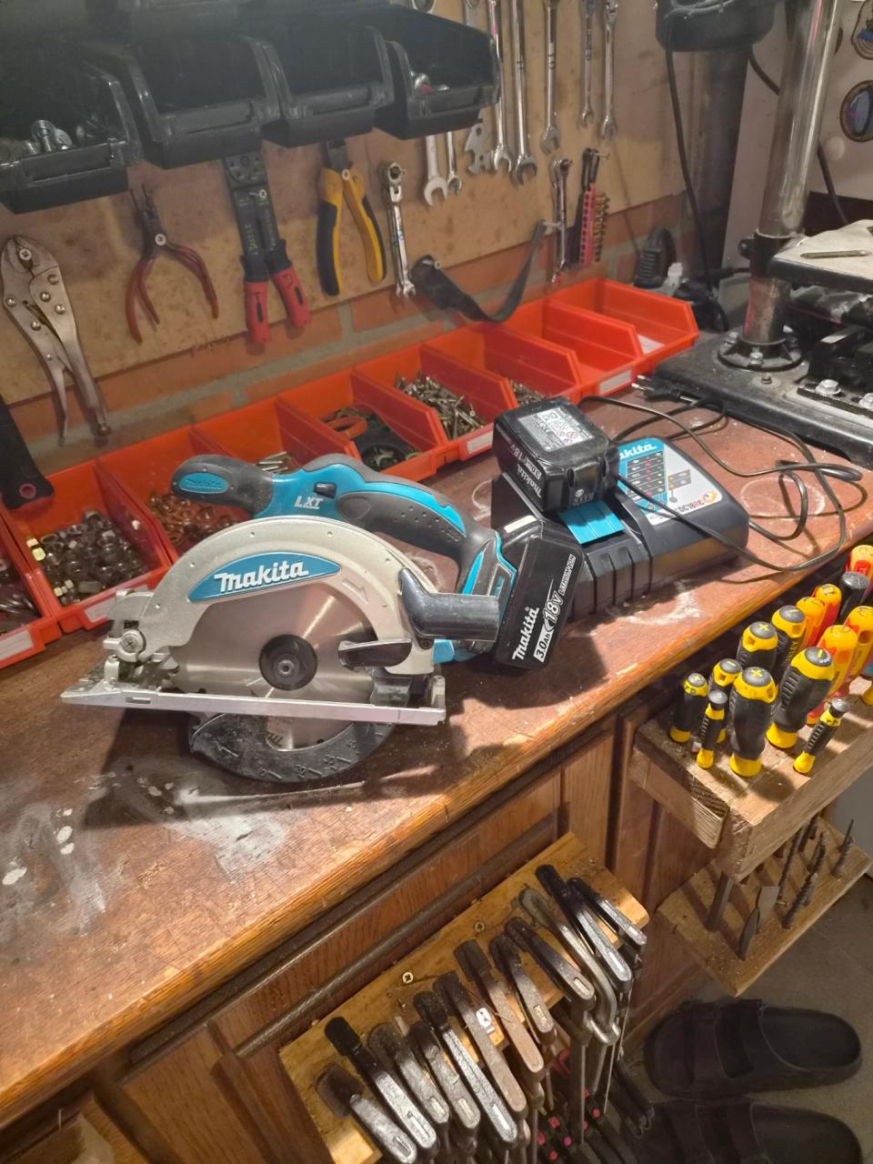Makita cirkelzaag 18v accu