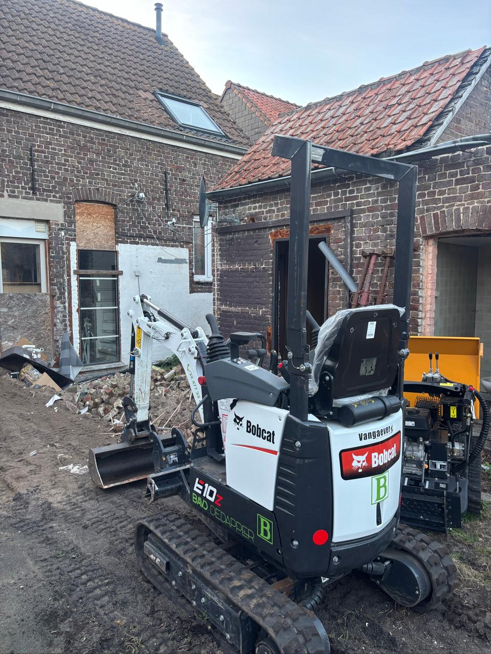 Minigraver 1 ton Bobcat //