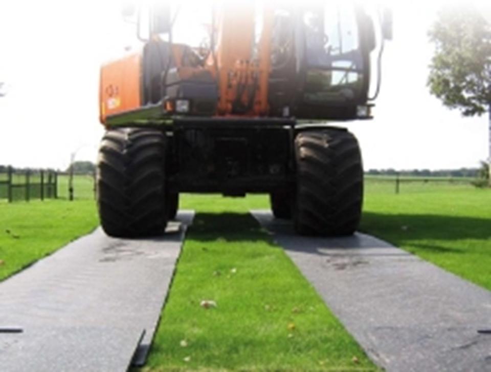 Kunststof rijplaat 2,40 x 1,20 m (prijs per stuk)