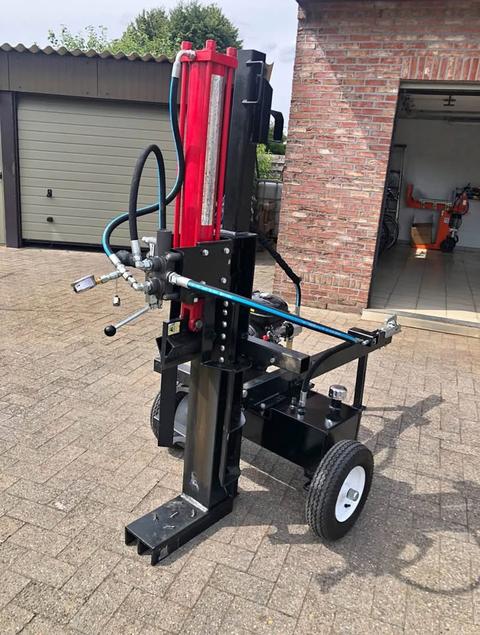 Houtkliever 22 ton
