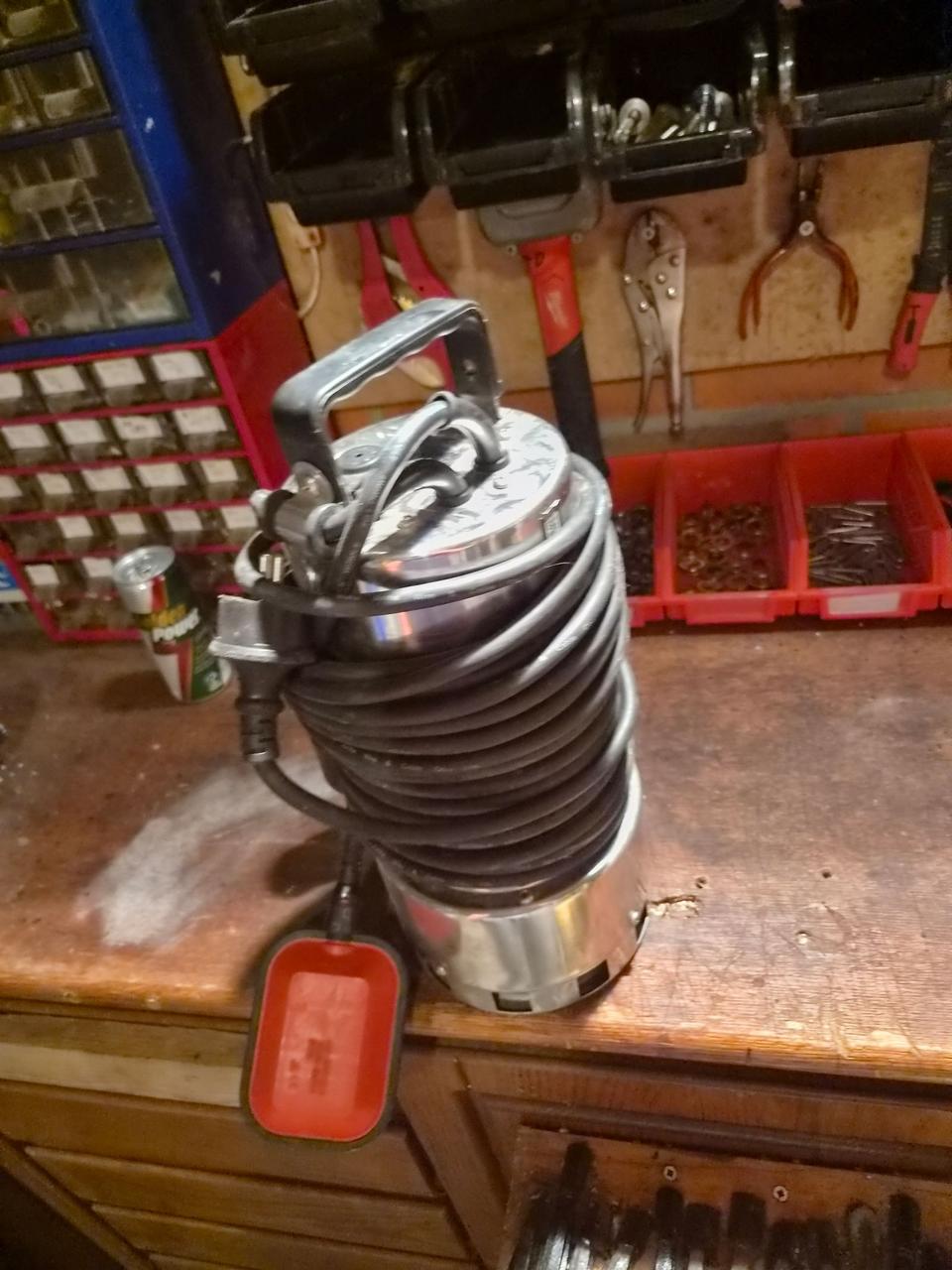 Vuilwater pomp