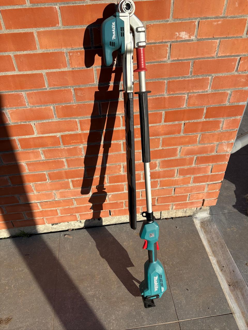 Makita telescopische haagschaar met accu