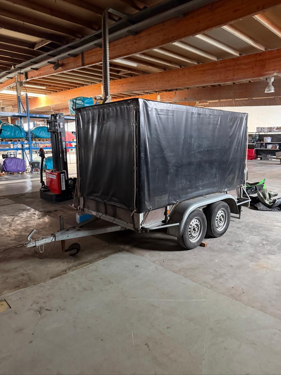 Gesloten aanhangwagen