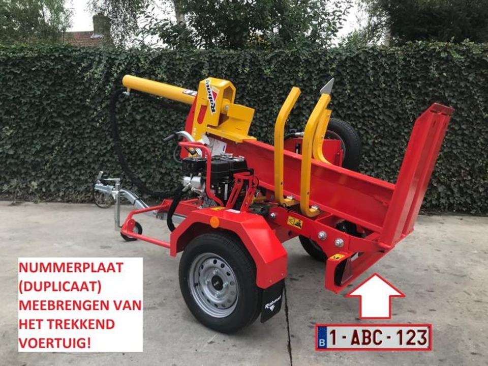 Houtkliever Rabaud op aanhangwagen (benzine)