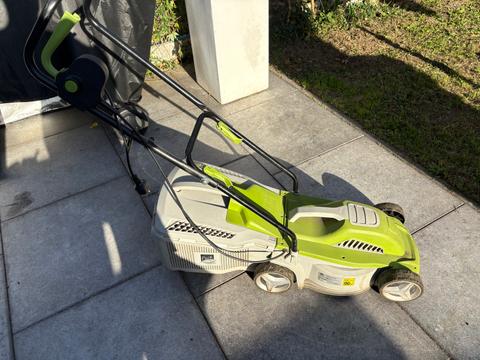 Grasmachine