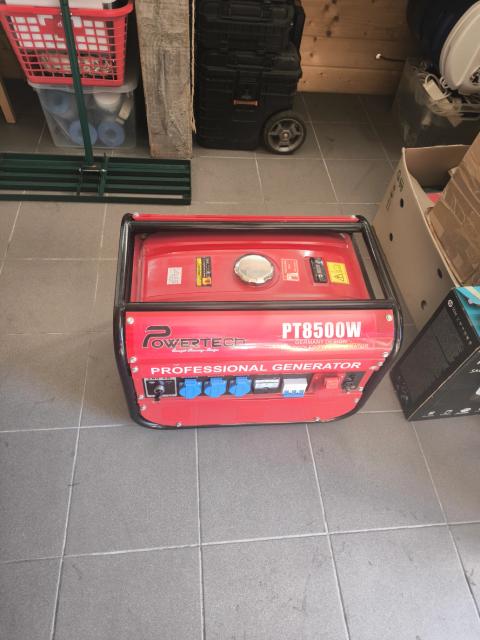Powertech PT8500W Benzine Generator / Aggregaat (230V & 380V